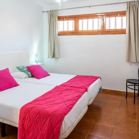 De 2 Con Piscina En Apartahotel 3*