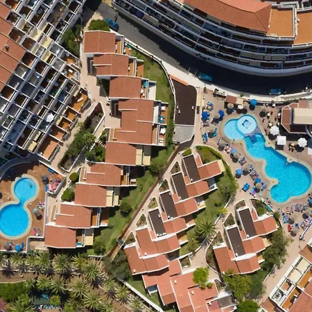 Apartahotel De 2 Con Piscina En