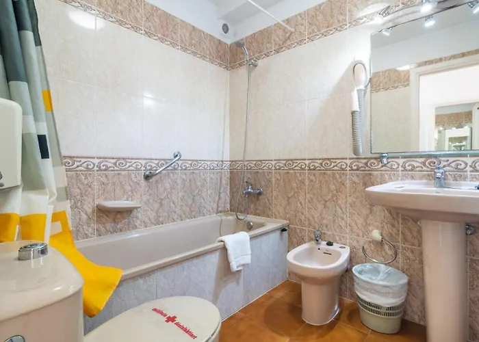 De 2 Con Piscina En 3*