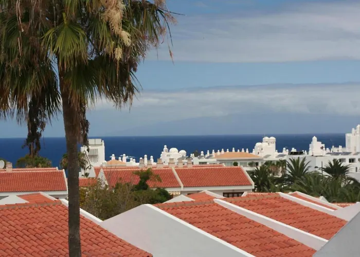 Lägenhetshotell De 2 Con Piscina En Costa Adeje (Tenerife)